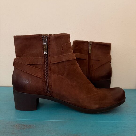Dansko 'Cagney' Brown Leather/Suede Heeled Booties Sz 41 US 10.5-11 - Picture 6 of 9